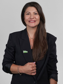 Elif  Ekşioğlu
