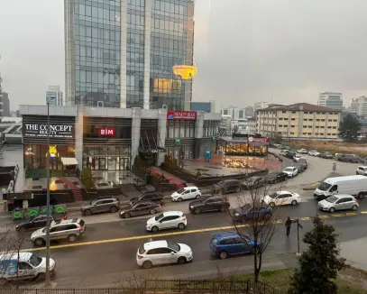 ÇUKURAMBAR SİTEDE FULL YAPILI 4+1 ARAKAT MERKEZİ DAİRE