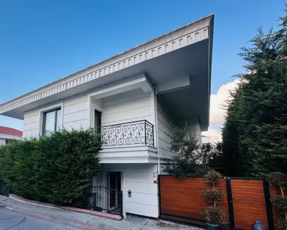 Beylikdüzü West İstanbul Marina Asrın Konakları Satılık 3,5+1 Katlı Villa