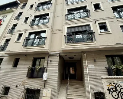 Beyoğlu,cihangir bölgesinde  kiralık 1+1 daire