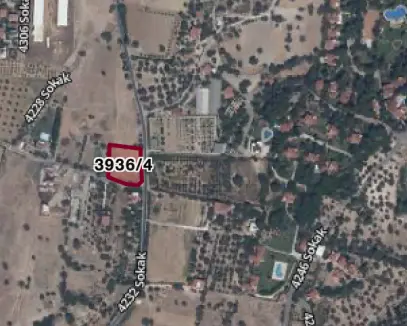 URLA ŞİRİNKENTTE SATILIK 2256 M2 TARLA