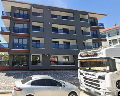 GÖLBAŞINDA MOGAN GÖLÜNE YÜRÜME MESAFESİNDE 1+1 KİRALIK DAİRE