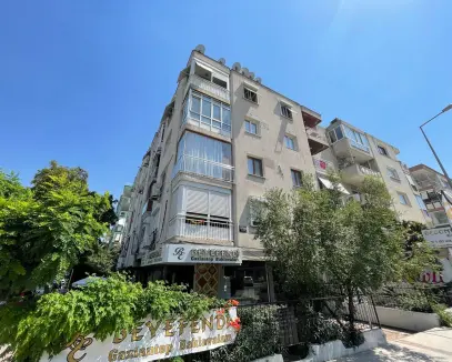 KARŞIYAKA BAHÇELİEVLERDE 3+1EŞYALI KİRALIK DAİRE