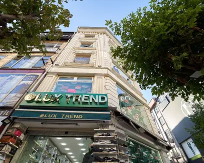 LALELİ BÜYÜK REŞİTPAŞA CAD. ÜZERİNDE KÖŞE SATILIK KOMPLE BİNA