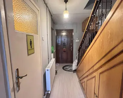 KARŞIYAKA TERSANE'DE, İZBAN YANI , DUBLEX ,3+1 KİRALIK DAİRE