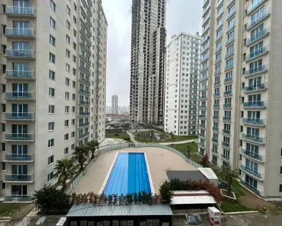 Metrobüse 10 Dakika | Sitenin En Uygunu | Kapalı Mutfak Geniş2+1