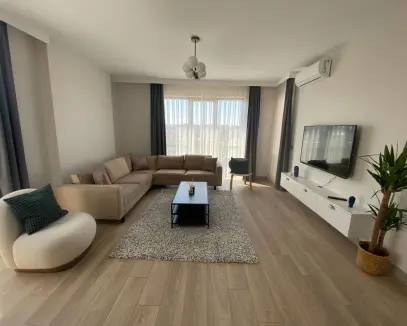 BAKIRCI TOPKAPI SİTESİNDE ÖZEL TASARIM EŞYALI 3,5+1 DAİRE