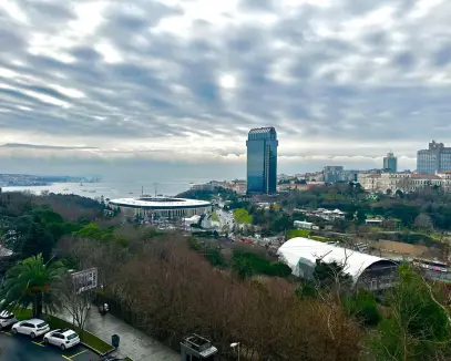 MAÇKA POLAT PALAS'TA BOĞAZ MANZARALI KİRALIK LÜKS DAİRE