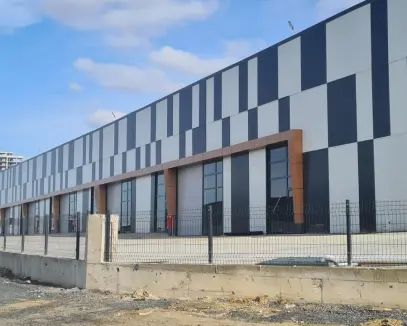 Çorlu Hol Sanayi Sitesi'nde Satılık 123 m² Köşe Dükkan