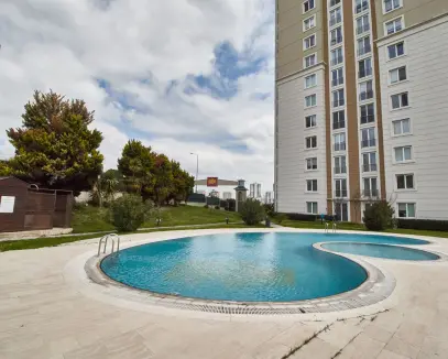 UPHİLL COURT MANZARALI ÇİFT CEPHE 3+1 SATILIK DAİRE