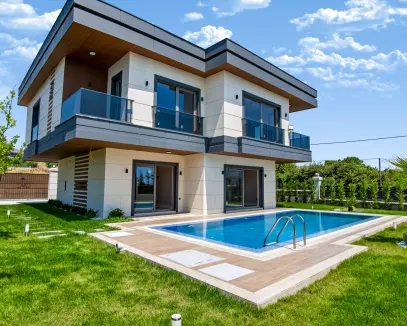 Büyükçekmece Celâli'ye Satılık Müstakil 5+2 Villa