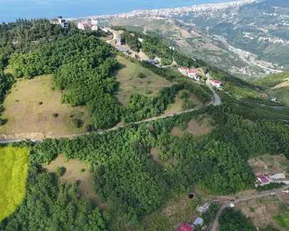 Akçaabat Çınarlıkta Arsa