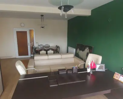 Necatibey caddesi home ofis olarak kullanılabilir EŞYALI 3+1