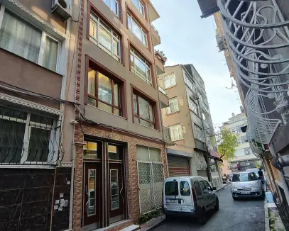KAÇMAZ FIRSAT! KIZILELMA CADDESİ'NDE OTOPARKLI YÜKSEK GİRİŞ 1+1