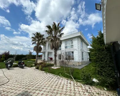 Silivri Ortaköyde Özel Havuzlu, Sauna & Hamamlı Lüks 6+1 Villa