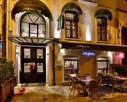 BEYOĞLU ASMALI MESCİT MEVKİİ RUHSATLI FIRSAT RESTORANT VE OTEL