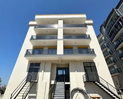 ÇİĞLİ HARMANDALIDA SATILIK 1+1 AÇIK MUTFAK DAİRE