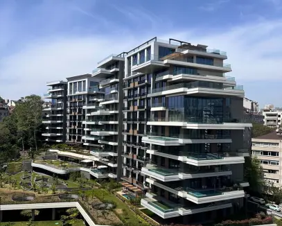 VENÜS'TEN NİŞANTAŞI KORUDA SATILIK 97M2 YENİ 1+1 BALKONLU DAİRE