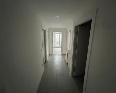 Metrobüse 10 Dakika | Sitenin En Uygunu | Kapalı Mutfak Geniş2+1