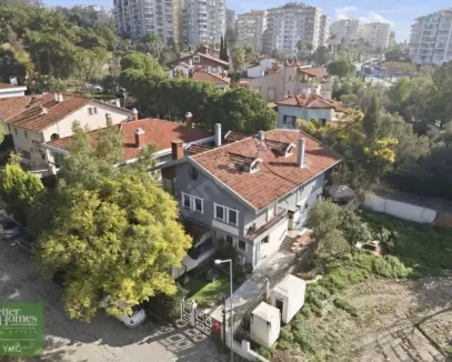 İZMİR BORNOVA EVKA 3 SATILIK TRİPLEKS VİLLA