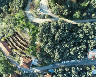 Bayındır'da Yol Cepheli Satılık Arsa